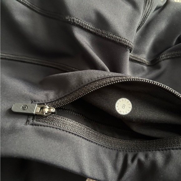 Lululemon Athletica Black Break Free Crop (Nulux 17") - Picture 10 of 10